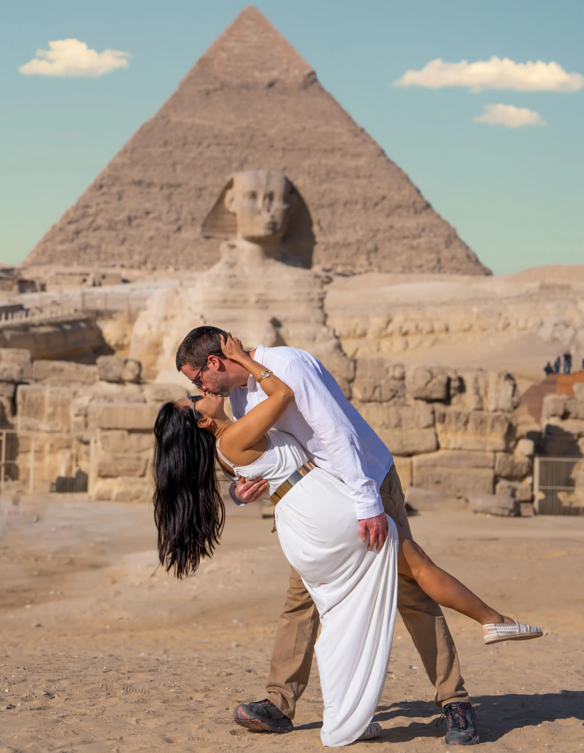 Couple posing at the Giza Pyramids panoramic viewpoint during a private photoshoot
